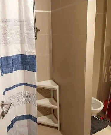 Tres Grand Studio Proche De Tout Appartement *
